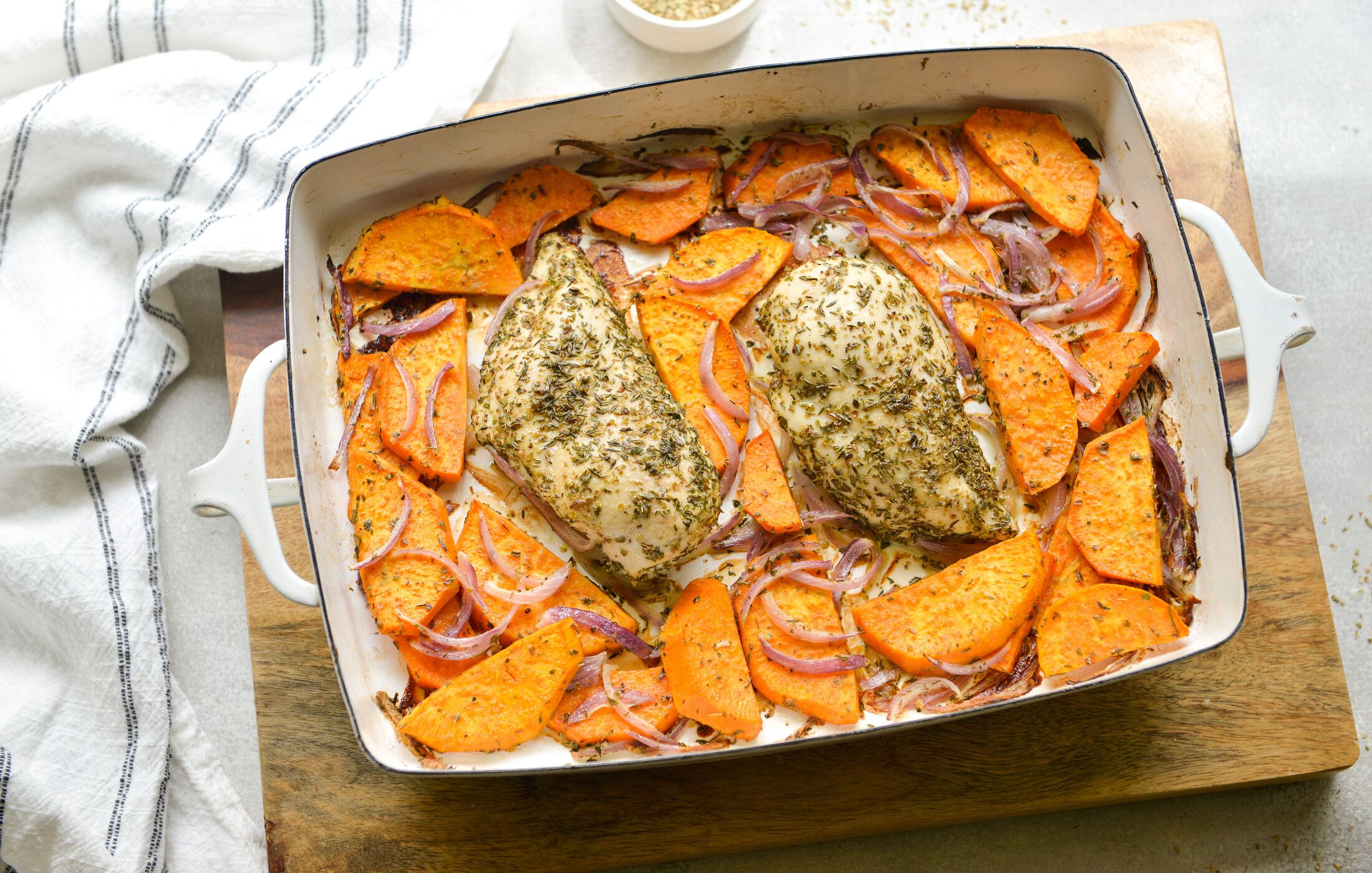 HERB BAKED CHICEN AND SWEET POTATOES-2